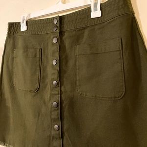 Madewell Raw-Hem A-Line Mini Skirt in Kale - Size 14